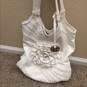 🌹White Marc Ecko Rose Handbag🌹